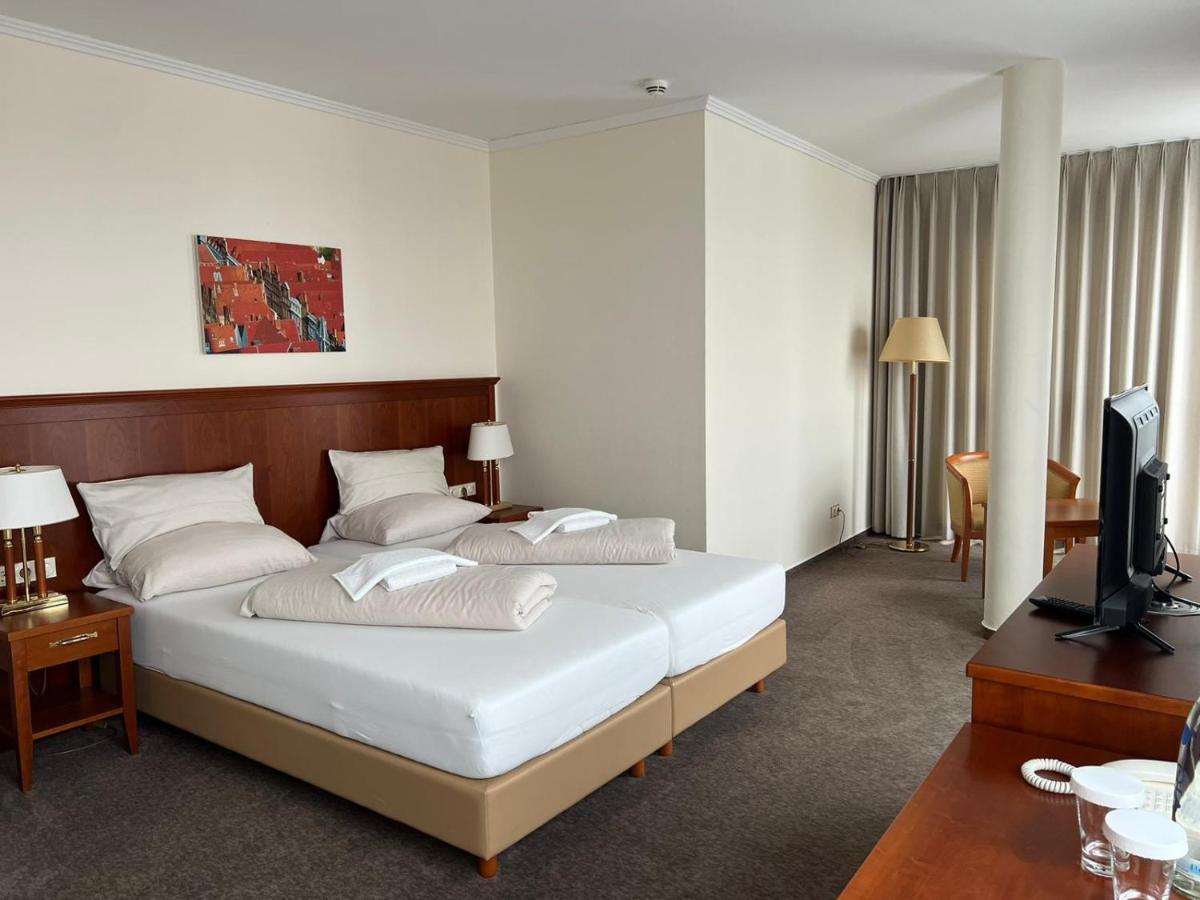 Hotel Hanseatischer Hof Lubeck Exterior photo
